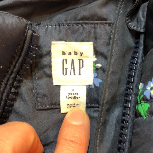 Girls Vest - Picture 2 of 2